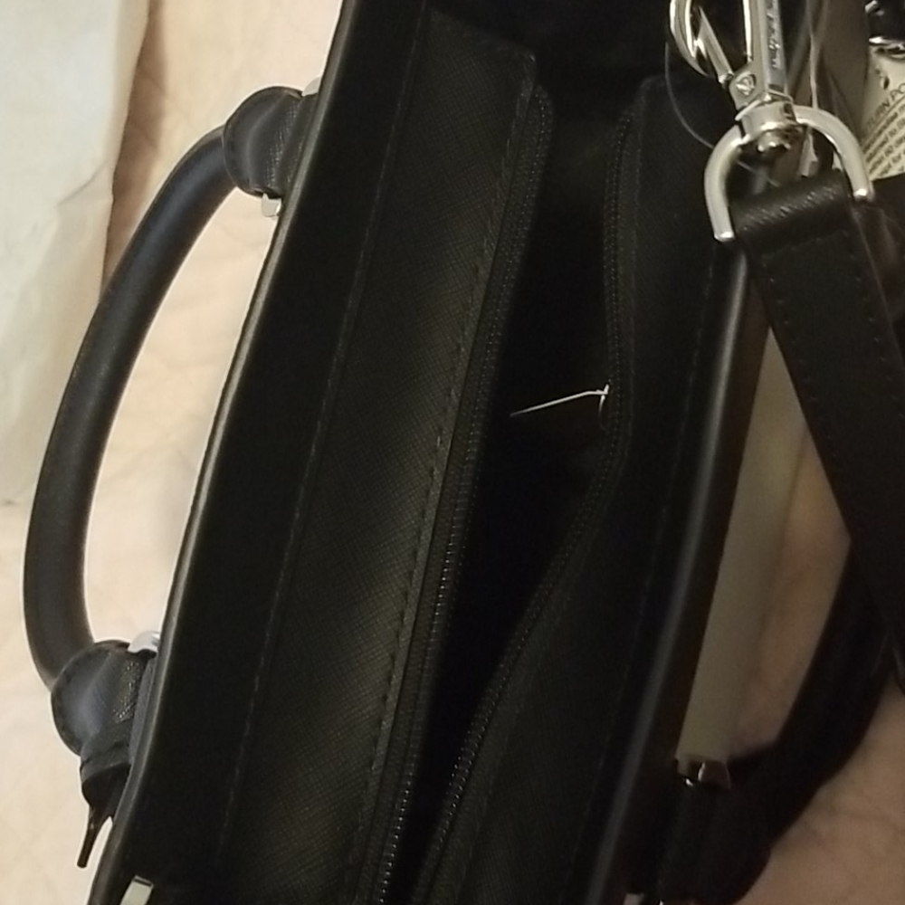 Purse - Picture 3 of 3
